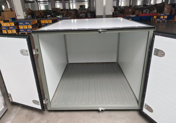 Guía paso a paso: cómo montar una caja de carga universal de Wholechaintech
