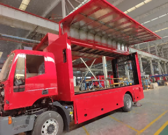 Carrocería seca de envergadura expandible con un solo botón